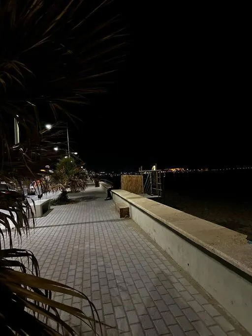 העיירה רתימנו Ioli Seaside Apartment